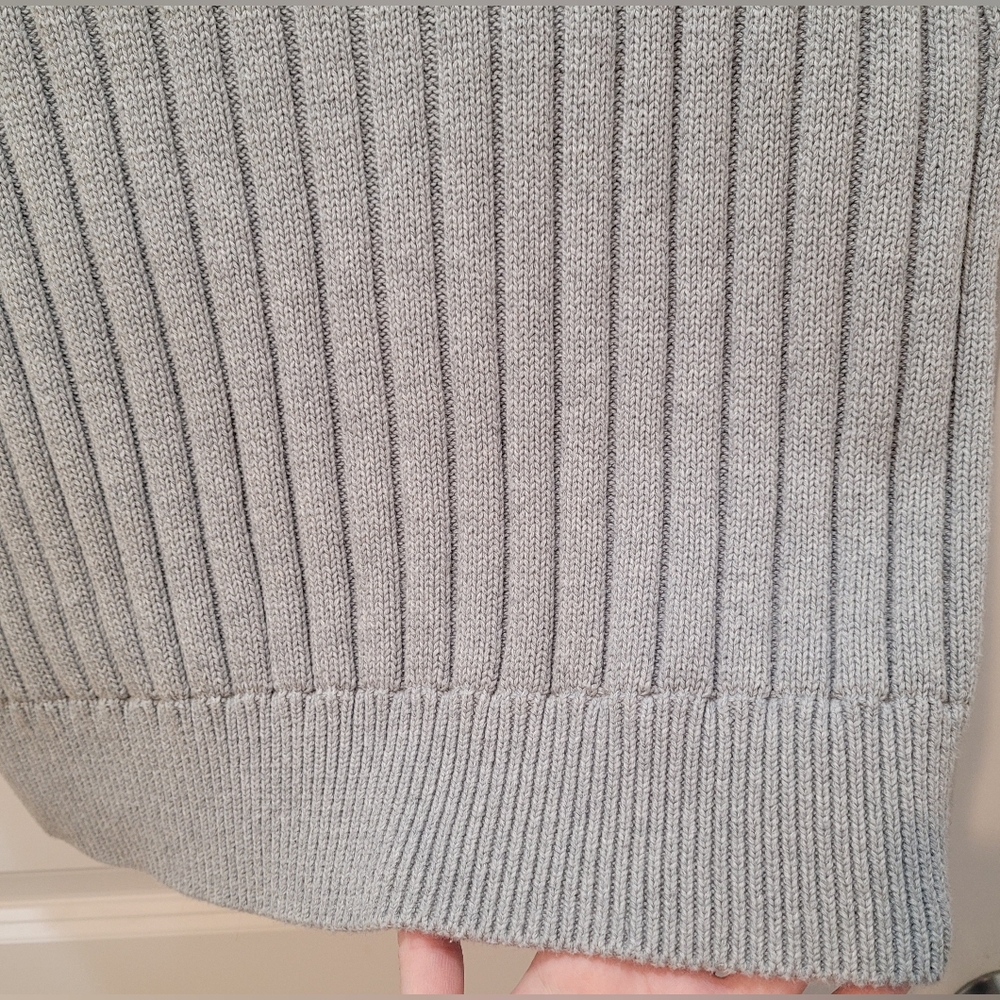 GAP 100% Cotton Dolman Rib V-Neck Sweater Vest, Heather Light Gray - Picture 8 of 14